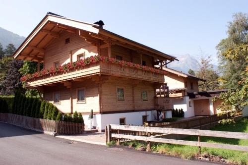 Chalet – Apartments Julitta Oberhollenzer