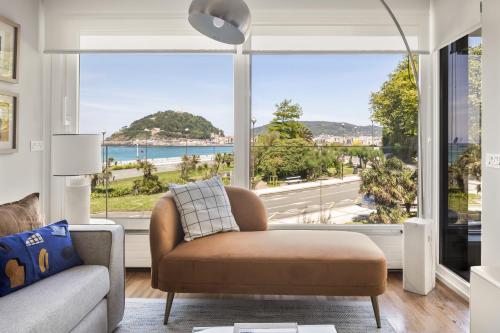 Palacio Miramar Apartment by FeelFree Rentals