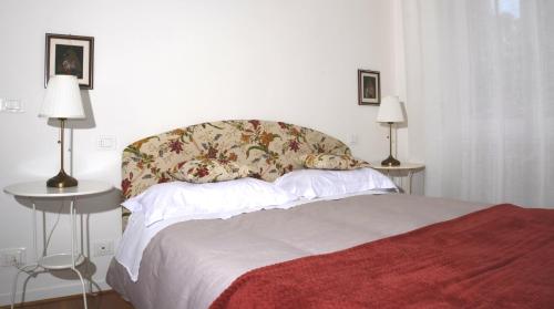 Theia Apartment
